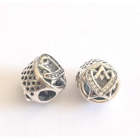 BE-133 Berloque Estrela Cravejada em Prata e Zirconias BE-133 Berloque Estrela Cravejada em Prata e Zirconias