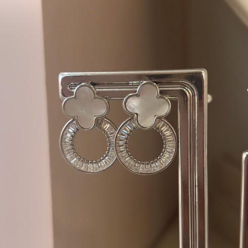 BRINCOS TREVO MADREPEROLA COM ZIRCONIAS BAGUE DUPLO  PRATA 925