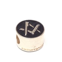 BE-299 Berloque Símbolo da Arquitetura em Prata e Esmalte