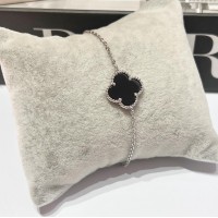 Pulseira Van C. Trevo Prata 925 Murano Pulseira Van C. Trevo Prata 925 Murano