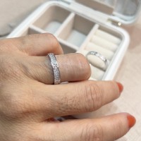 Anel Cravejado Zirconias Prata 925 Anel Cravejado Zirconias Prata 925