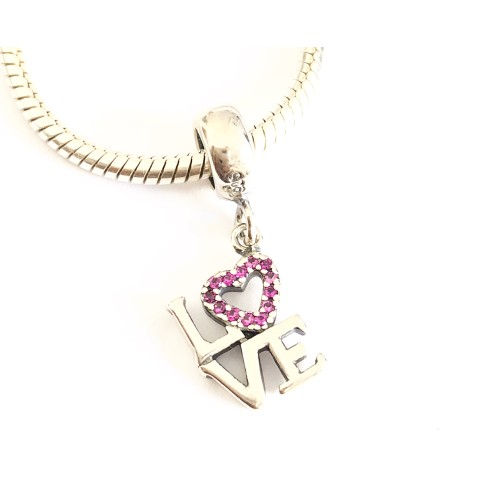 PG-221 Pingente LOVE em Prata e Zirconias .