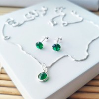 Conjunto Brincos + gargantilha Prata 925 Esmeralda Conjunto Brincos + gargantilha Prata 925 Esmeralda