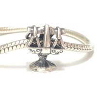 BE-301 Berloque Símbolo do Direito em Prata 925 BE-301 Berloque Símbolo do Direito em Prata 925