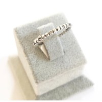 A-89 Anel Pontos em Prata e Zirconias Brancas A-89 Anel Pontos em Prata e Zirconias Brancas