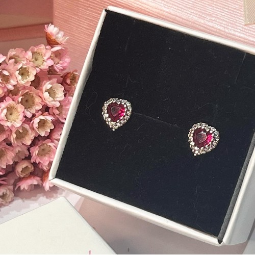 Brincos Coraçaõ Rubi cravejado princesa Prata 925