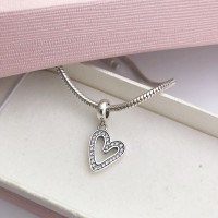 Pingente Coração Brilhante Prata 925 7 zirconias Pingente Coração Brilhante Prata 925 7 zirconias