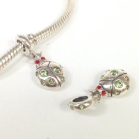 Pingente In Love Joaninha em Prata e Zircônias Coloridas