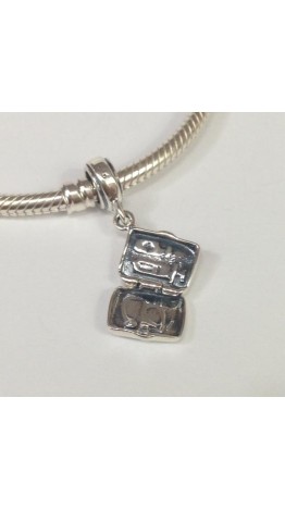 PG-18 Pingente  Maleta Símbolo Medicina Prata