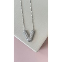GARGANTILHA LETRA V PRATA 925 ZIRCONIAS GARGANTILHA LETRA V PRATA 925 ZIRCONIAS