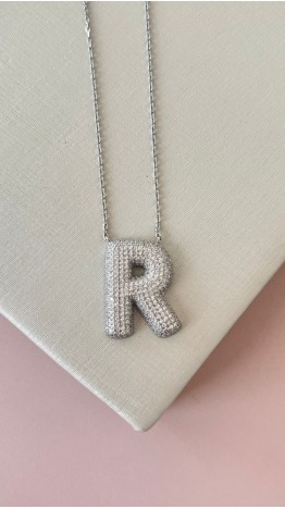 GARGANTILHA LETRA R PRATA 925 ZIRCONIAS 