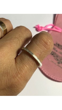  Anel Ciranda de Corações com zirconias e esmalte Branco