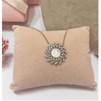 Gargantilha Nossa Senhora das Graças Cravejada Prata 925 sol Gargantilha Nossa Senhora das Graças Cravejada Prata 925 sol